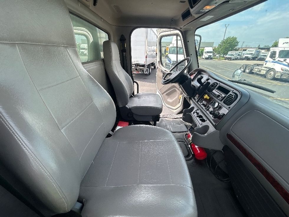 Refrigerated Truck-Light and Medium Duty Trucks-Freightliner-2022-M2-Brooklyn Park-MN-294,548\n\t\tmiles-$ 49,250 - Image 22