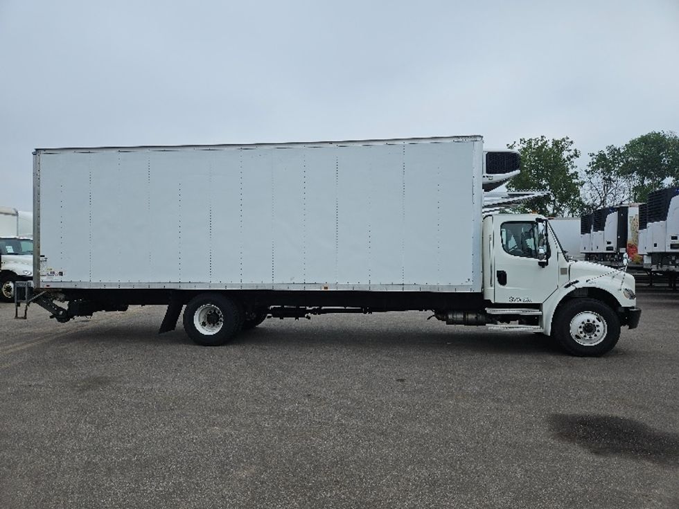 Refrigerated Truck-Light and Medium Duty Trucks-Freightliner-2022-M2-Brooklyn Park-MN-296,187\n\t\tmiles-$ 49,000 - Image 15