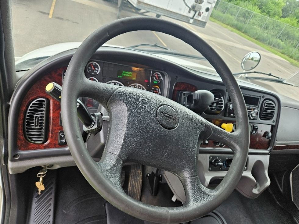 Refrigerated Truck-Light and Medium Duty Trucks-Freightliner-2022-M2-Brooklyn Park-MN-296,187\n\t\tmiles-$ 49,000 - Image 18
