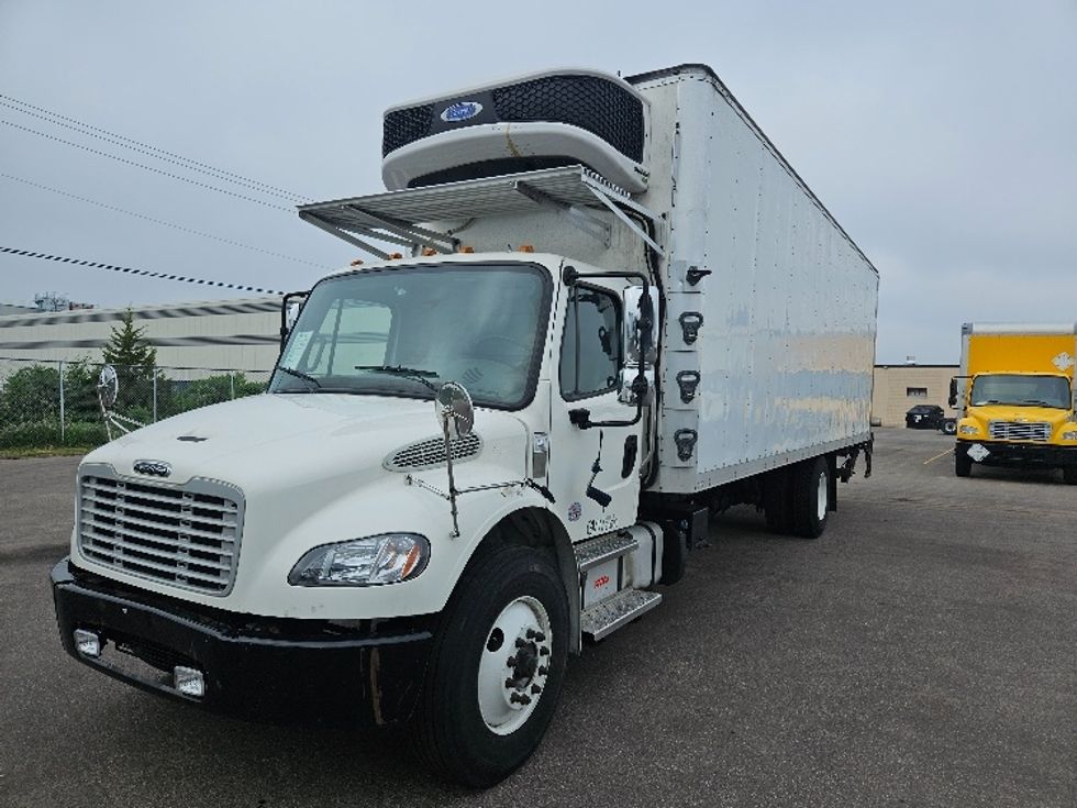Refrigerated Truck-Light and Medium Duty Trucks-Freightliner-2022-M2-Brooklyn Park-MN-296,187\n\t\tmiles-$ 49,000 - Image 3