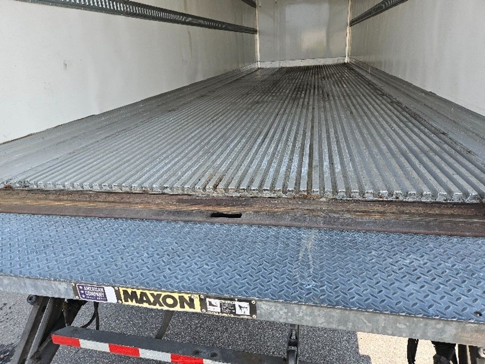Refrigerated Truck-Light and Medium Duty Trucks-Freightliner-2022-M2-Brooklyn Park-MN-301,363\n\t\tmiles-$ 47,000 - Image 10