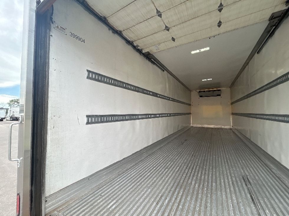 Refrigerated Truck-Light and Medium Duty Trucks-Freightliner-2022-M2-Brooklyn Park-MN-330,263\n\t\tmiles-$ 40,250 - Image 11