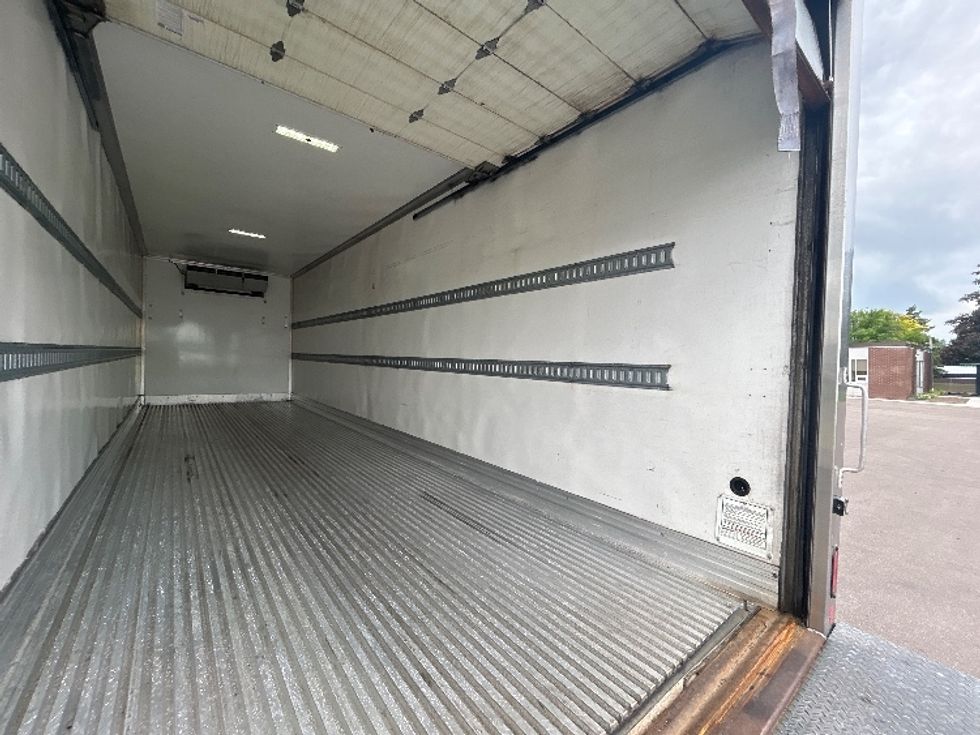 Refrigerated Truck-Light and Medium Duty Trucks-Freightliner-2022-M2-Brooklyn Park-MN-330,263\n\t\tmiles-$ 40,250 - Image 12