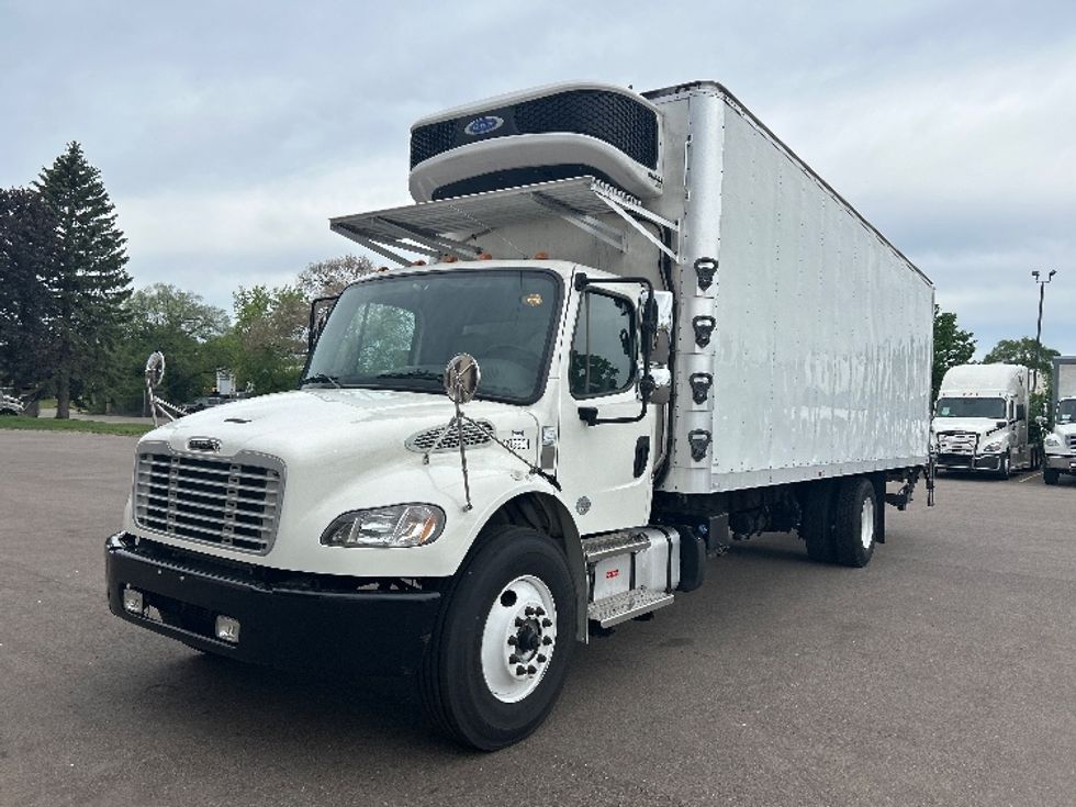 Refrigerated Truck-Light and Medium Duty Trucks-Freightliner-2022-M2-Brooklyn Park-MN-330,263\n\t\tmiles-$ 40,250 - Image 3