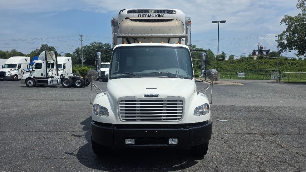 Refrigerated Truck-Light and Medium Duty Trucks-Freightliner-2022-M2-Concord-NC-177,663\n\t\tmiles-$ 57,000 - Image 2