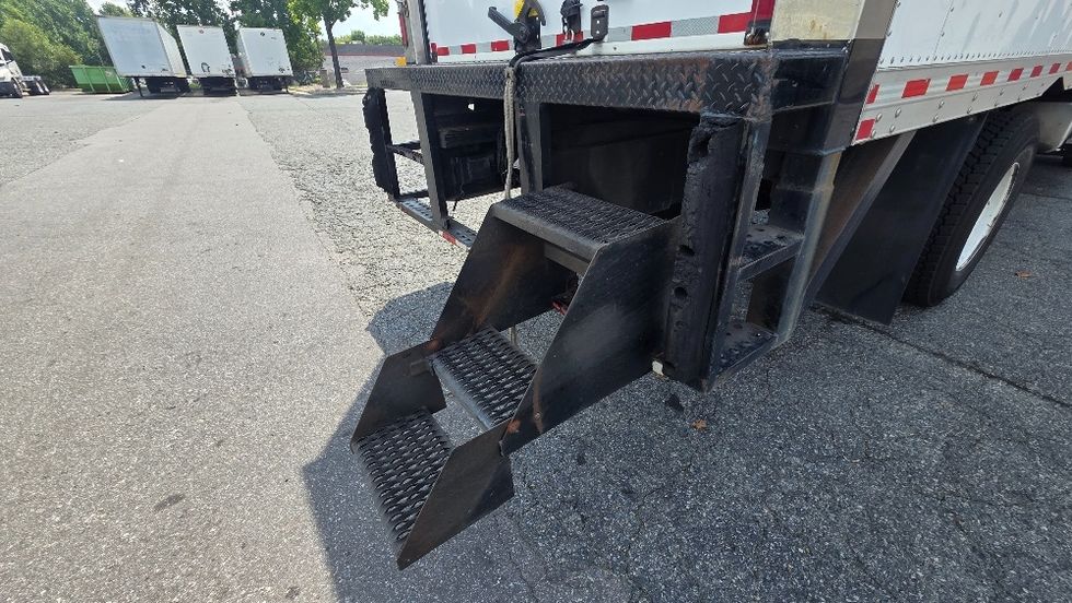 Refrigerated Truck-Light and Medium Duty Trucks-Freightliner-2022-M2-Concord-NC-177,663\n\t\tmiles-$ 57,000 - Image 24