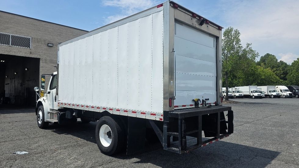 Refrigerated Truck-Light and Medium Duty Trucks-Freightliner-2022-M2-Concord-NC-177,663\n\t\tmiles-$ 57,000 - Image 6