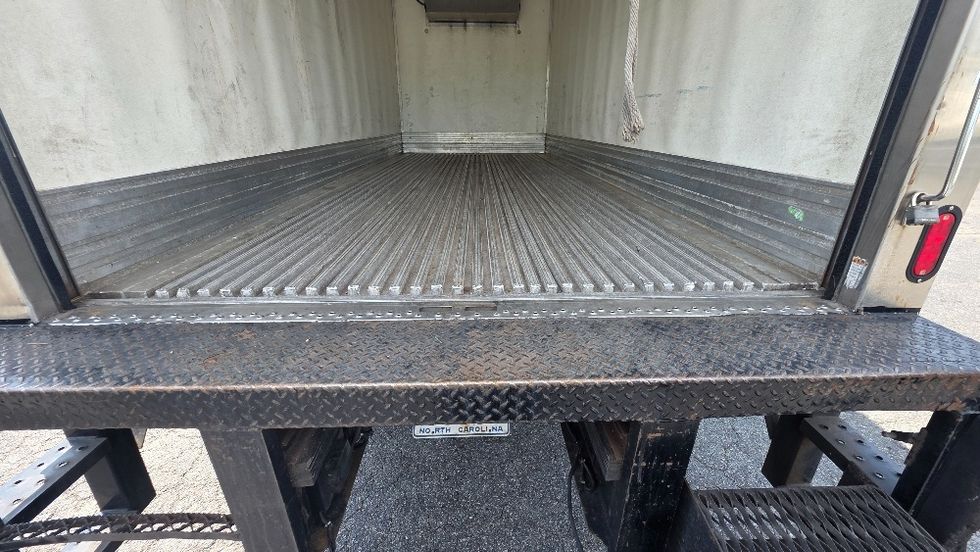 Refrigerated Truck-Light and Medium Duty Trucks-Freightliner-2022-M2-Concord-NC-177,663\n\t\tmiles-$ 57,000 - Image 9