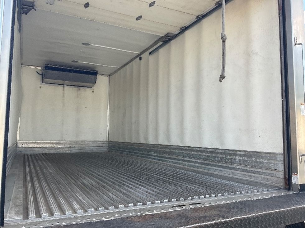 Refrigerated Truck-Light and Medium Duty Trucks-Freightliner-2022-M2-Concord-NC-215,000\n\t\tmiles-$ 49,000 - Image 12