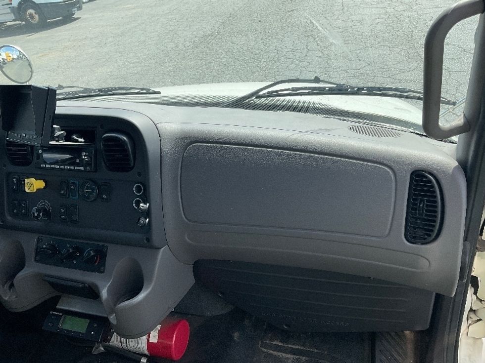 Refrigerated Truck-Light and Medium Duty Trucks-Freightliner-2022-M2-Concord-NC-215,000\n\t\tmiles-$ 49,000 - Image 21