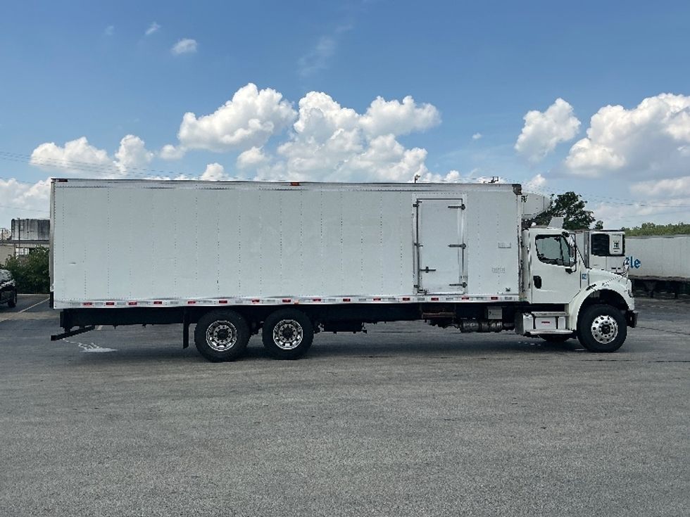 Refrigerated Truck-Light and Medium Duty Trucks-Freightliner-2022-M2-East Chicago-IN-139,971\n\t\tmiles-$ 88,000 - Image 14