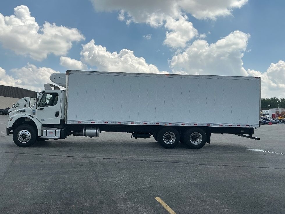 Refrigerated Truck-Light and Medium Duty Trucks-Freightliner-2022-M2-East Chicago-IN-139,971\n\t\tmiles-$ 88,000 - Image 4