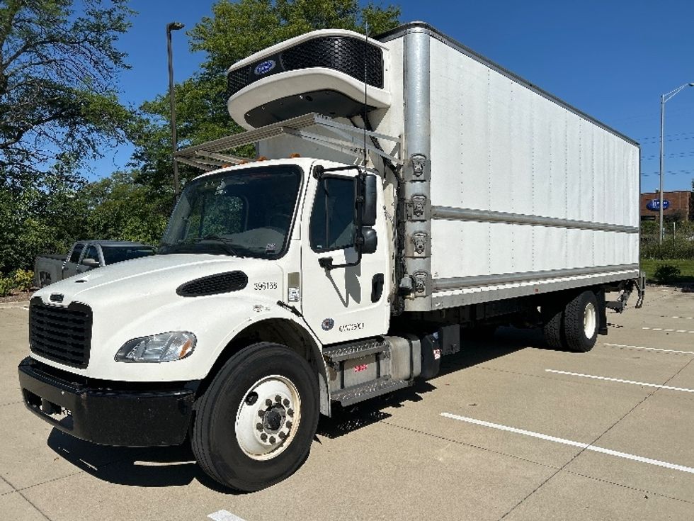 Refrigerated Truck-Light and Medium Duty Trucks-Freightliner-2022-M2-East Chicago-IN-185,014\n\t\tmiles-$ 68,750 - Image 3