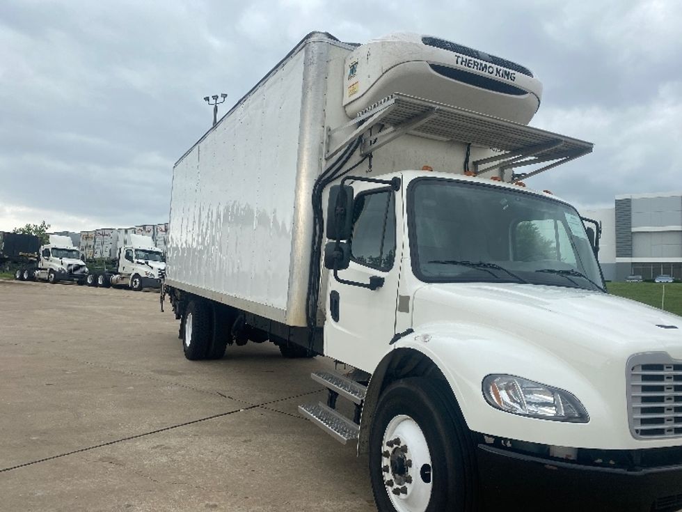 Refrigerated Truck-Light and Medium Duty Trucks-Freightliner-2022-M2-Grand Prairie-TX-135,878\n\t\tmiles-$ 82,000 - Image 1