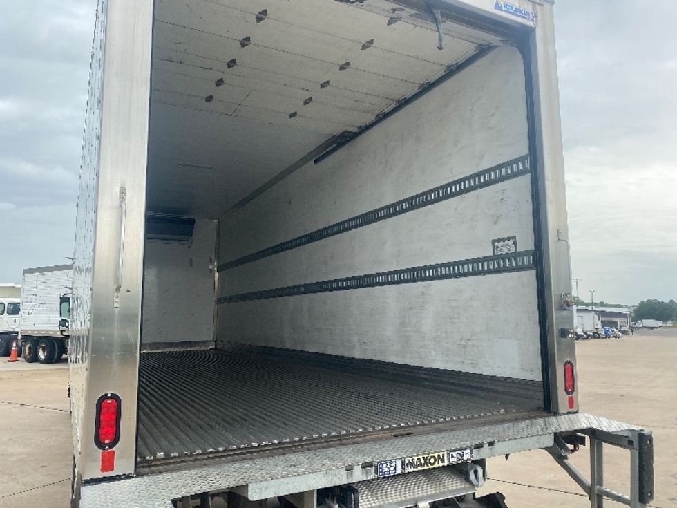 Refrigerated Truck-Light and Medium Duty Trucks-Freightliner-2022-M2-Grand Prairie-TX-135,878\n\t\tmiles-$ 82,000 - Image 11