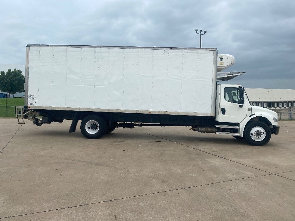 Refrigerated Truck-Light and Medium Duty Trucks-Freightliner-2022-M2-Grand Prairie-TX-135,878\n\t\tmiles-$ 82,000 - Image 15