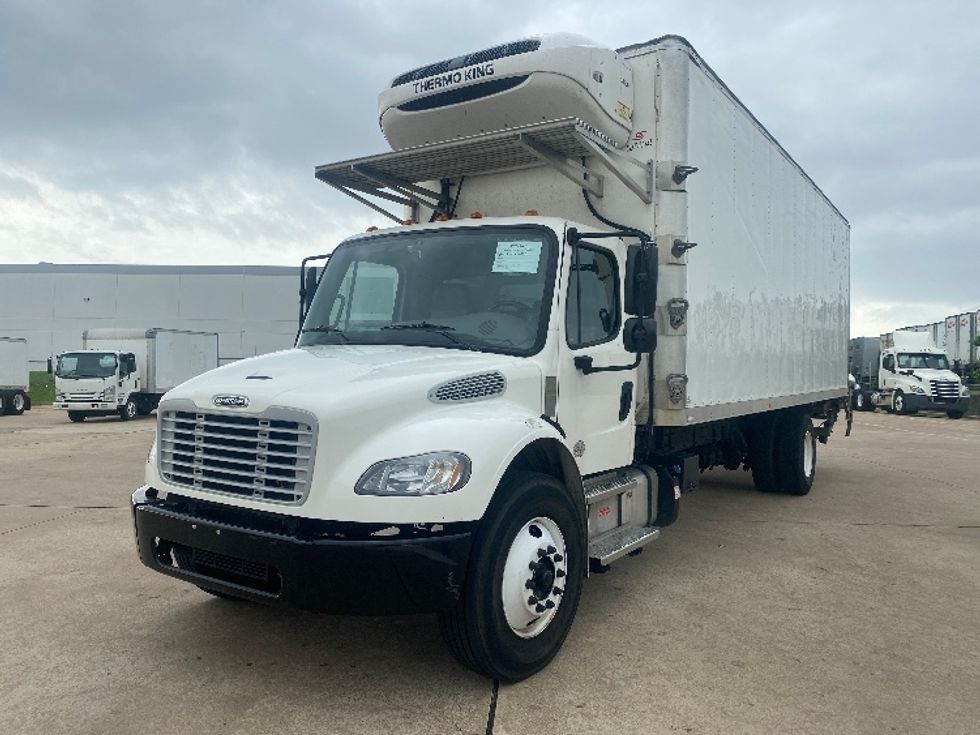 Refrigerated Truck-Light and Medium Duty Trucks-Freightliner-2022-M2-Grand Prairie-TX-135,878\n\t\tmiles-$ 82,000 - Image 3