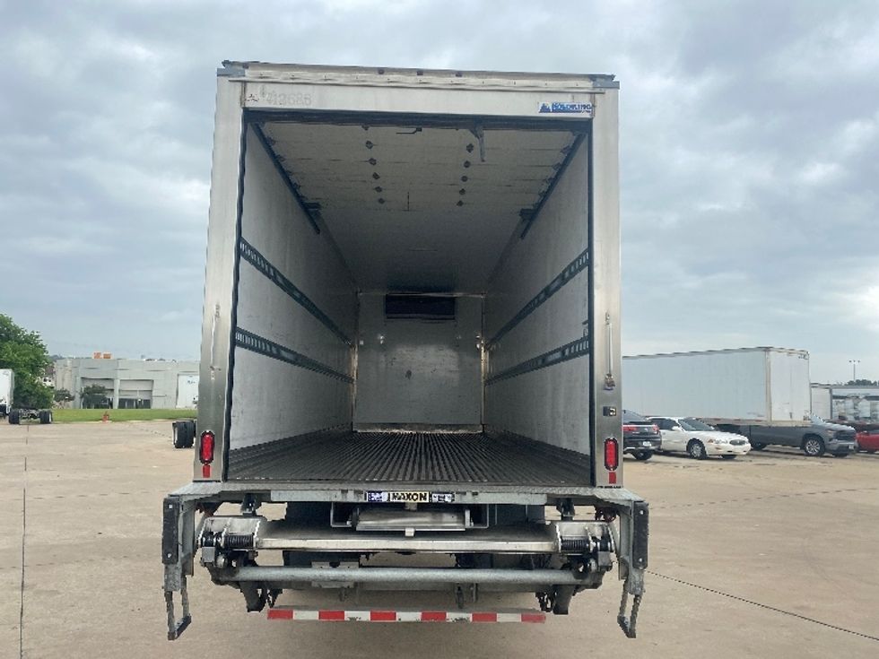 Refrigerated Truck-Light and Medium Duty Trucks-Freightliner-2022-M2-Grand Prairie-TX-135,878\n\t\tmiles-$ 82,000 - Image 8