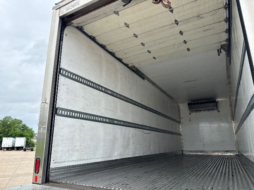 Refrigerated Truck-Light and Medium Duty Trucks-Freightliner-2022-M2-Grand Prairie-TX-151,226\n\t\tmiles-$ 79,250 - Image 11