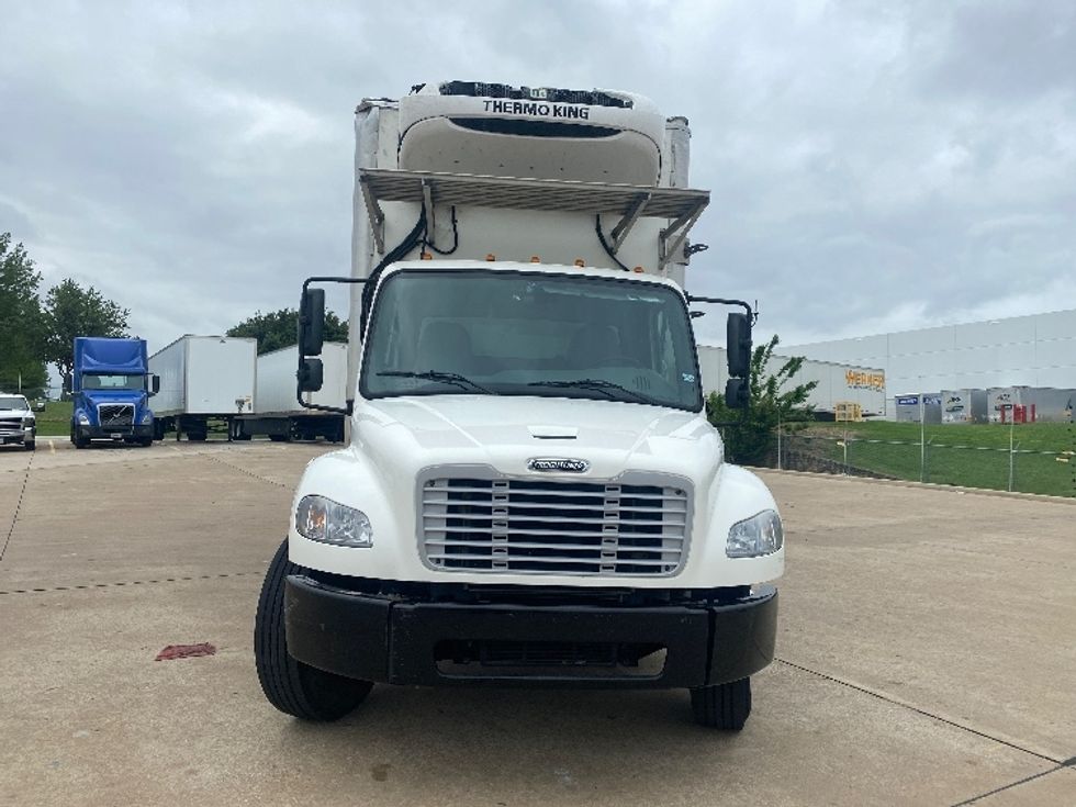 Refrigerated Truck-Light and Medium Duty Trucks-Freightliner-2022-M2-Grand Prairie-TX-151,226\n\t\tmiles-$ 79,250 - Image 2