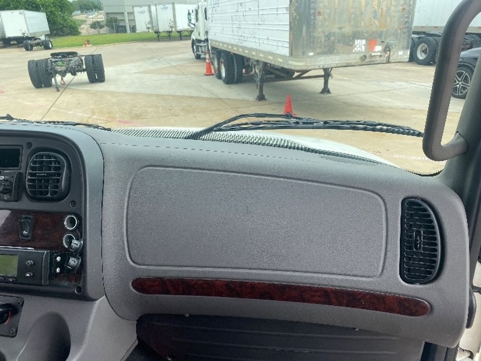 Refrigerated Truck-Light and Medium Duty Trucks-Freightliner-2022-M2-Grand Prairie-TX-151,226\n\t\tmiles-$ 79,250 - Image 21
