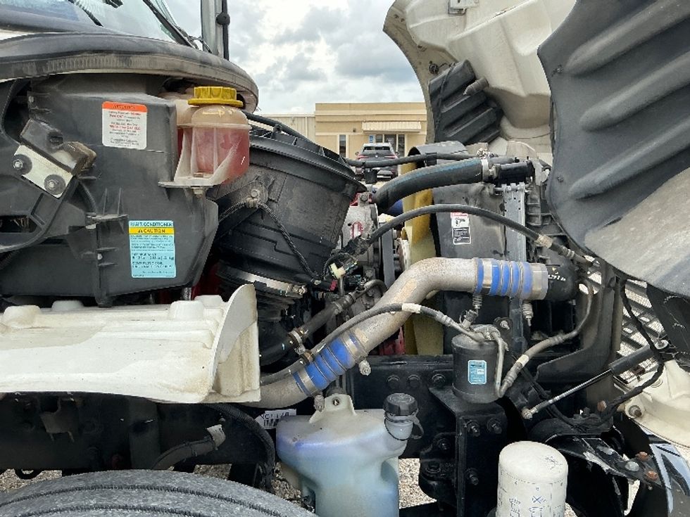 Refrigerated Truck-Light and Medium Duty Trucks-Freightliner-2022-M2-Gulfport-MS-179,759\n\t\tmiles-$ 55,750 - Image 23