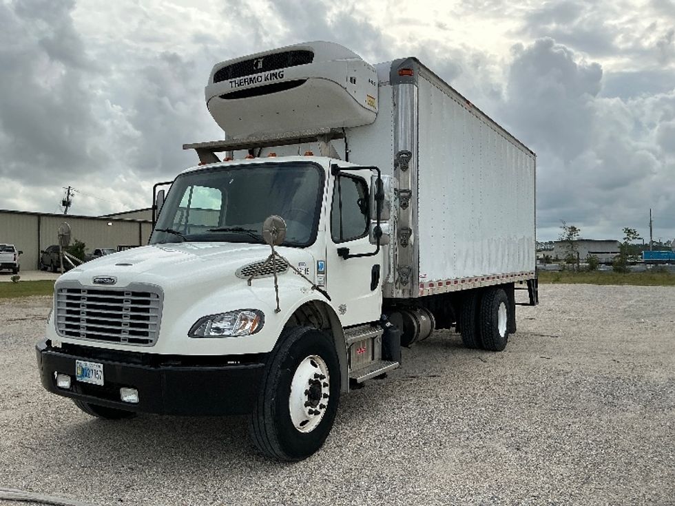 Refrigerated Truck-Light and Medium Duty Trucks-Freightliner-2022-M2-Gulfport-MS-179,759\n\t\tmiles-$ 55,750 - Image 3