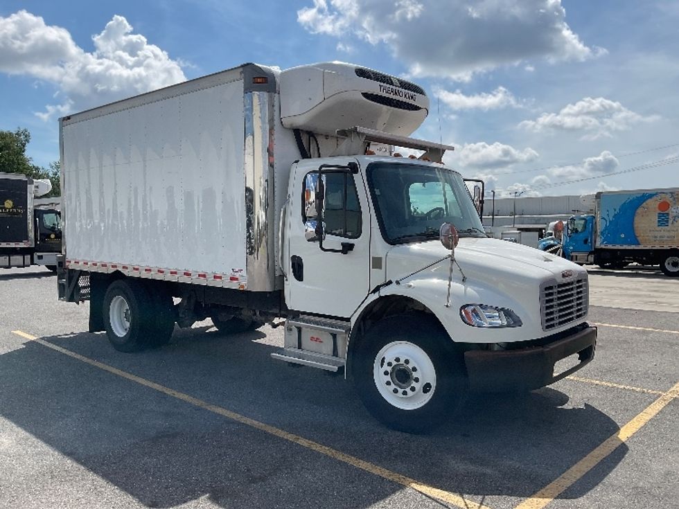 Refrigerated Truck-Light and Medium Duty Trucks-Freightliner-2022-M2-Hammond-LA-232,874\n\t\tmiles-$ 49,000 - Image 1