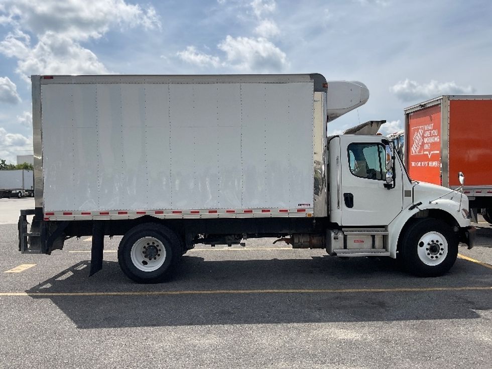 Refrigerated Truck-Light and Medium Duty Trucks-Freightliner-2022-M2-Hammond-LA-232,874\n\t\tmiles-$ 49,000 - Image 15