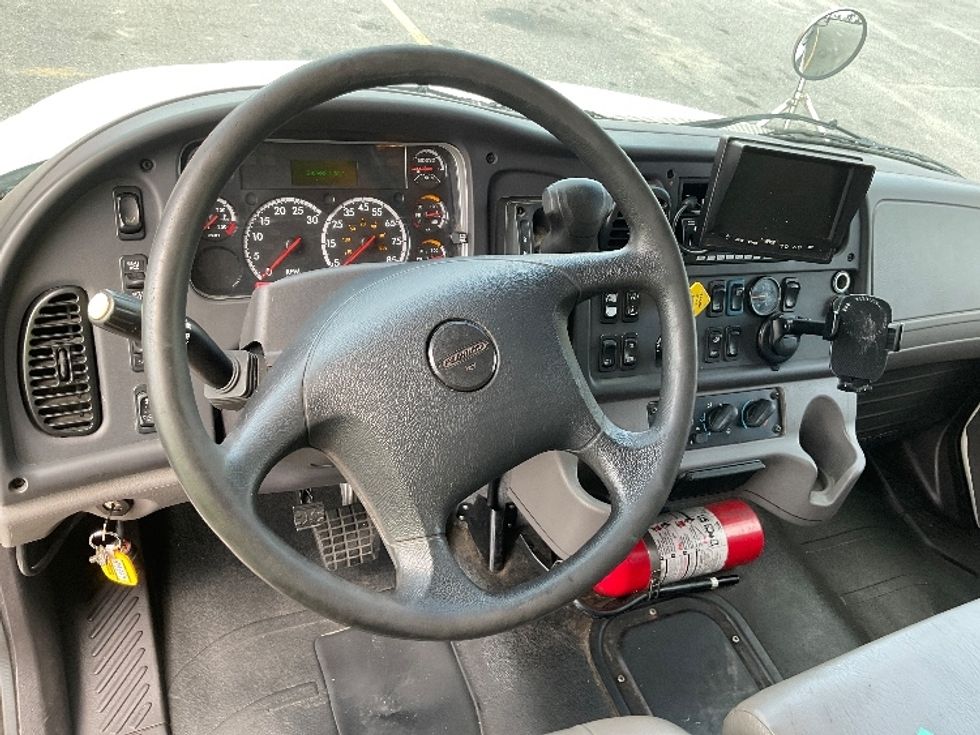 Refrigerated Truck-Light and Medium Duty Trucks-Freightliner-2022-M2-Hammond-LA-232,874\n\t\tmiles-$ 49,000 - Image 18