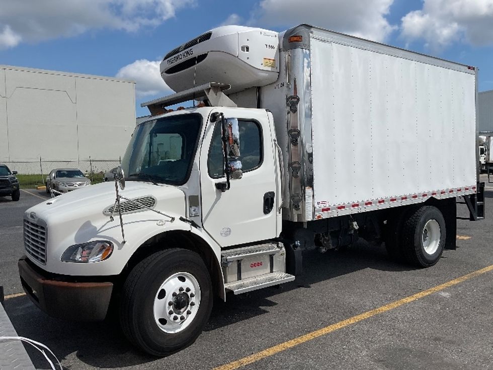 Refrigerated Truck-Light and Medium Duty Trucks-Freightliner-2022-M2-Hammond-LA-232,874\n\t\tmiles-$ 49,000 - Image 3