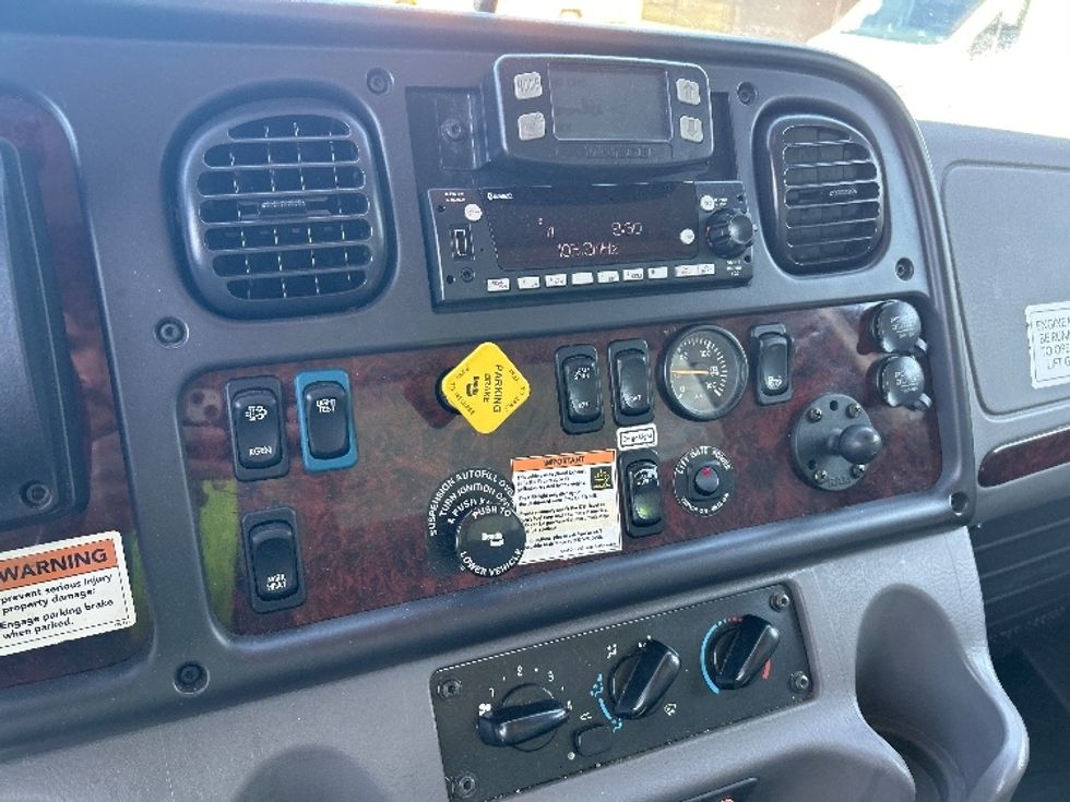 Refrigerated Truck-Light and Medium Duty Trucks-Freightliner-2022-M2-Holland-MI-124,021\n\t\tmiles-$ 84,000 - Image 26