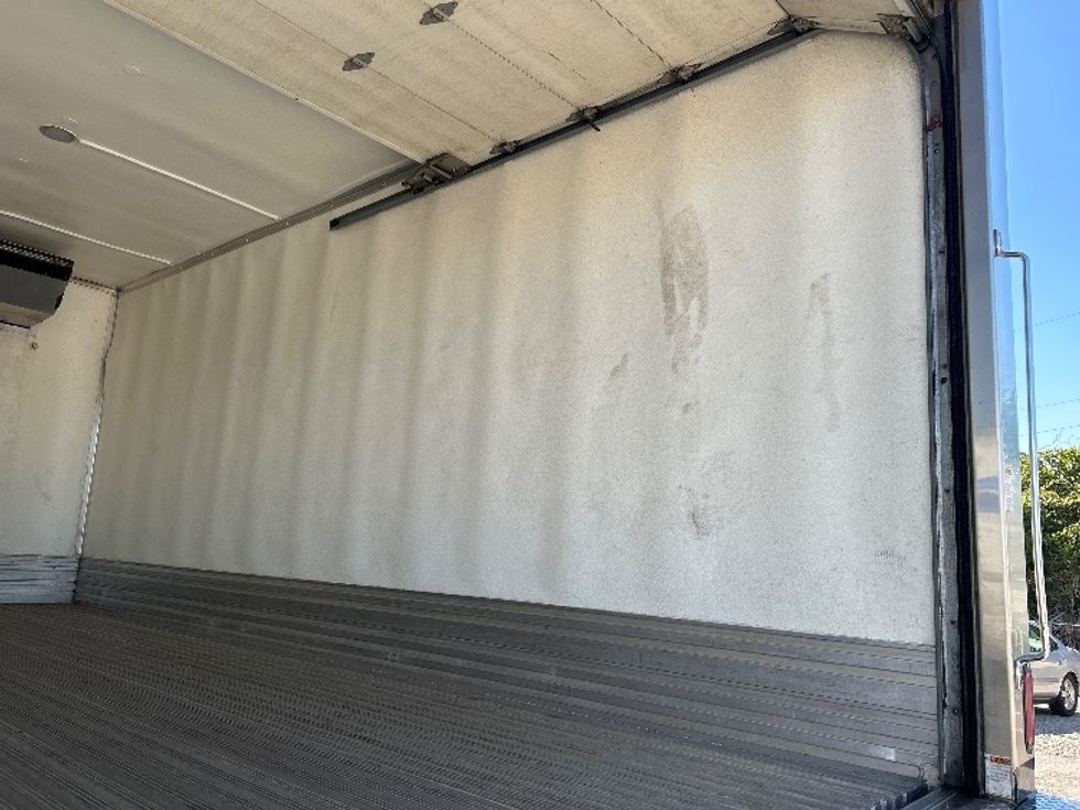 Refrigerated Truck-Light and Medium Duty Trucks-Freightliner-2022-M2-Homewood-AL-322,278\n\t\tmiles-$ 31,250 - Image 11