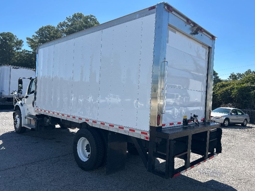 Refrigerated Truck-Light and Medium Duty Trucks-Freightliner-2022-M2-Homewood-AL-322,278\n\t\tmiles-$ 31,250 - Image 6