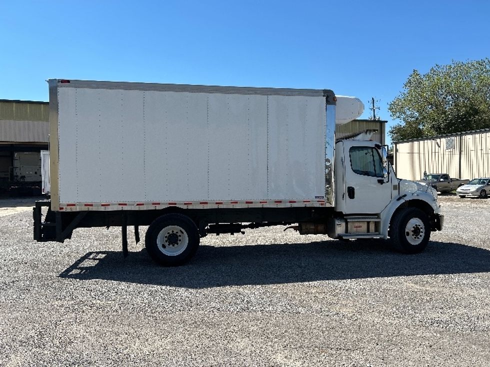 Refrigerated Truck-Light and Medium Duty Trucks-Freightliner-2022-M2-Hueytown-AL-280,175\n\t\tmiles-$ 38,500 - Image 14
