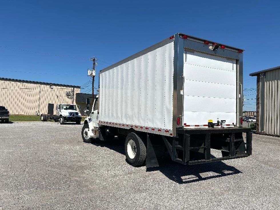 Refrigerated Truck-Light and Medium Duty Trucks-Freightliner-2022-M2-Hueytown-AL-280,175\n\t\tmiles-$ 38,500 - Image 6