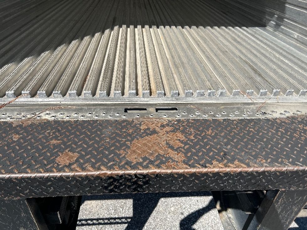 Refrigerated Truck-Light and Medium Duty Trucks-Freightliner-2022-M2-Hueytown-AL-280,175\n\t\tmiles-$ 38,500 - Image 9