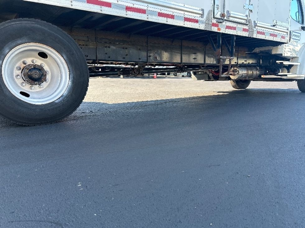 Refrigerated Truck-Light and Medium Duty Trucks-Freightliner-2022-M2-Indianapolis-IN-222,355\n\t\tmiles-$ 53,750 - Image 14
