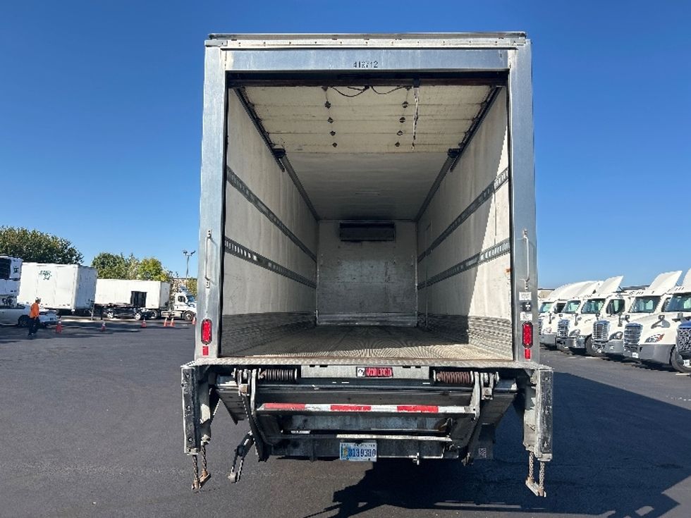 Refrigerated Truck-Light and Medium Duty Trucks-Freightliner-2022-M2-Indianapolis-IN-222,355\n\t\tmiles-$ 53,750 - Image 8