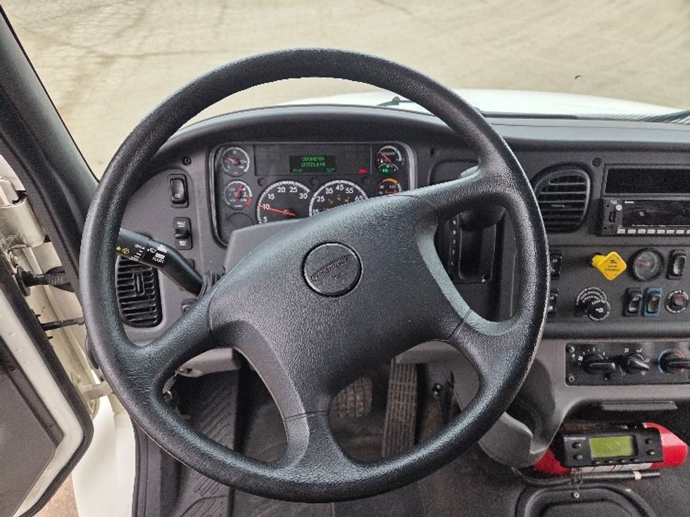 Refrigerated Truck-Light and Medium Duty Trucks-Freightliner-2022-M2-Jackson-MI-193,321\n\t\tmiles-$ 70,000 - Image 18