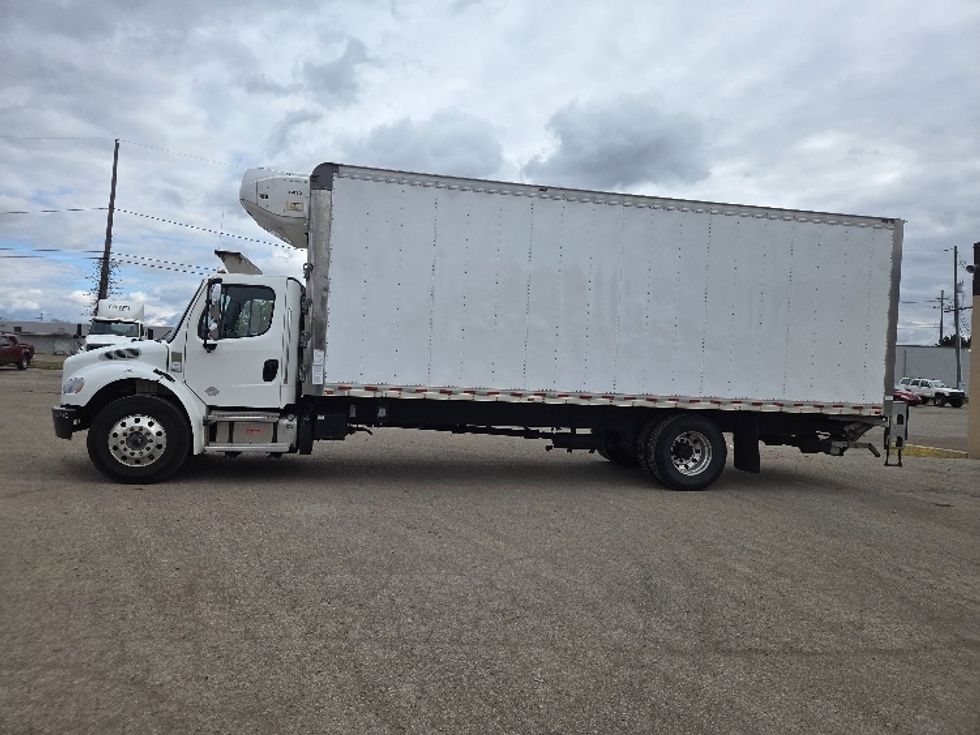 Refrigerated Truck-Light and Medium Duty Trucks-Freightliner-2022-M2-Jackson-MI-193,321\n\t\tmiles-$ 70,000 - Image 4