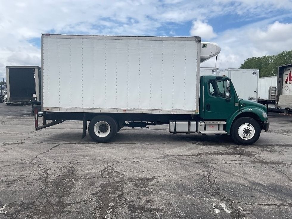 Refrigerated Truck-Light and Medium Duty Trucks-Freightliner-2022-M2-Kansas City-MO-151,786\n\t\tmiles-$ 65,500 - Image 12