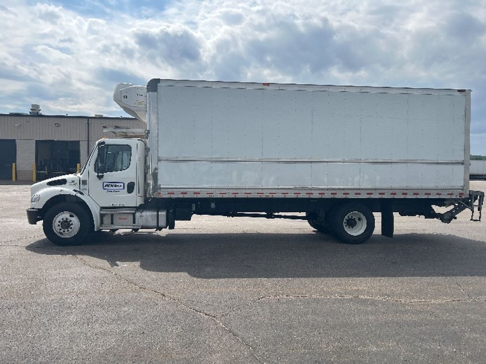 Refrigerated Truck-Light and Medium Duty Trucks-Freightliner-2022-M2-La Porte-IN-254,634\n\t\tmiles-$ 55,750 - Image 4