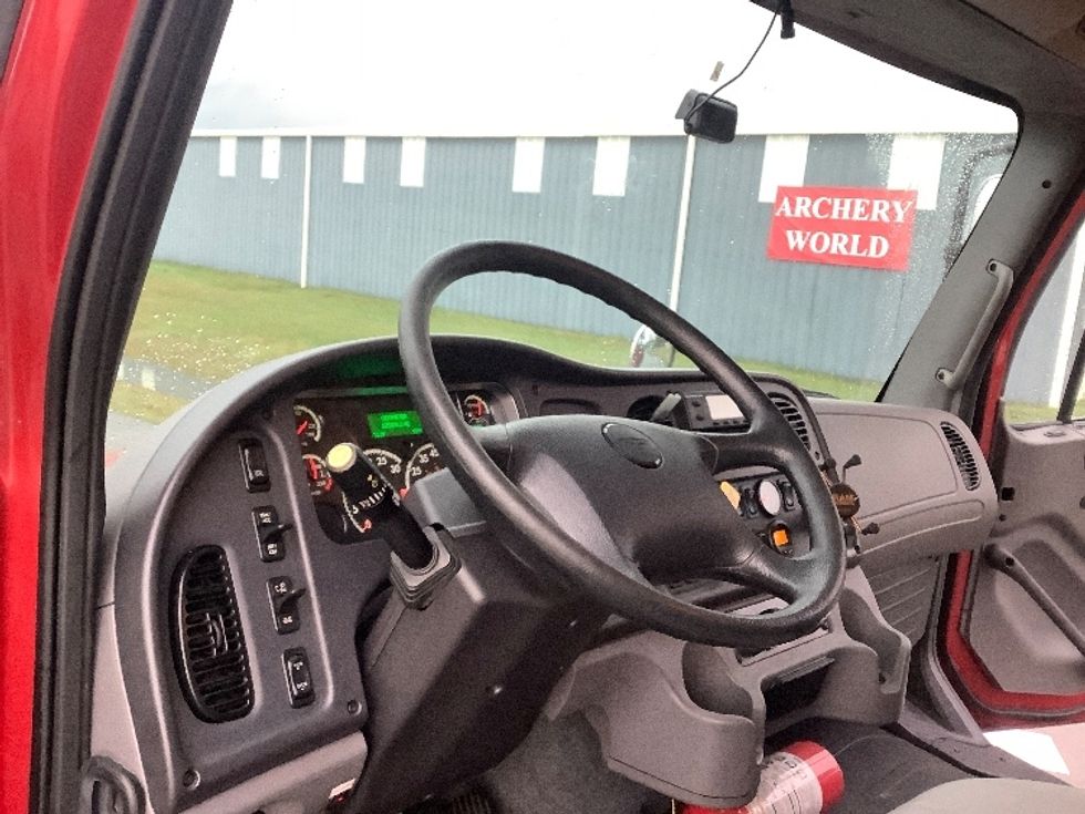 Refrigerated Truck-Light and Medium Duty Trucks-Freightliner-2022-M2-Lacey-WA-130,428\n\t\tmiles-$ 91,000 - Image 17