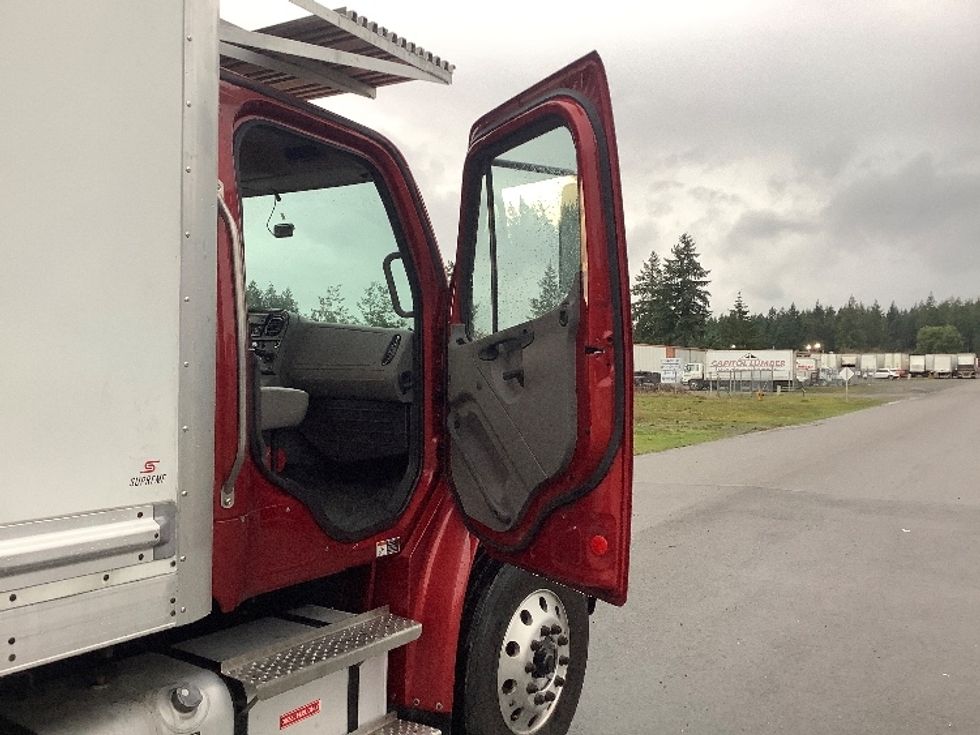 Refrigerated Truck-Light and Medium Duty Trucks-Freightliner-2022-M2-Lacey-WA-130,428\n\t\tmiles-$ 91,000 - Image 20