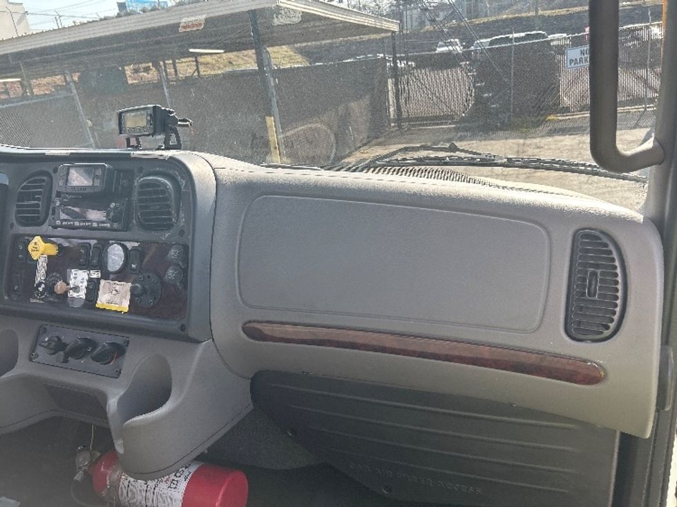 Refrigerated Truck-Light and Medium Duty Trucks-Freightliner-2022-M2-Madison-AL-291,101\n\t\tmiles-$ 55,500 - Image 21