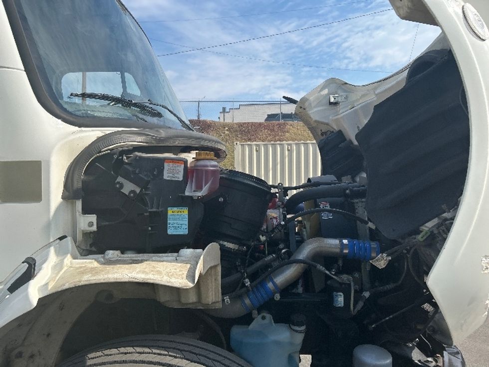 Refrigerated Truck-Light and Medium Duty Trucks-Freightliner-2022-M2-Madison-AL-291,101\n\t\tmiles-$ 55,500 - Image 23
