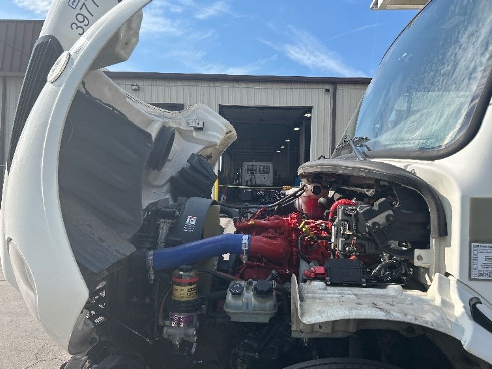 Refrigerated Truck-Light and Medium Duty Trucks-Freightliner-2022-M2-Madison-AL-291,101\n\t\tmiles-$ 55,500 - Image 24