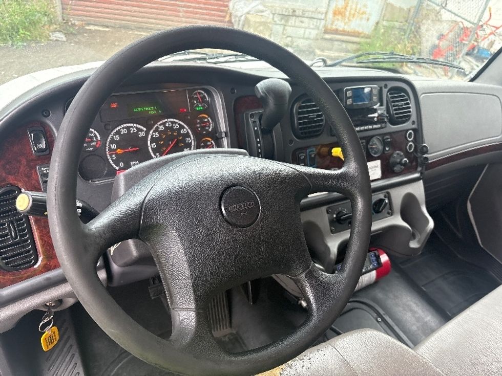 Refrigerated Truck-Light and Medium Duty Trucks-Freightliner-2022-M2-North Bergen-NJ-211,916\n\t\tmiles-$ 62,500 - Image 17