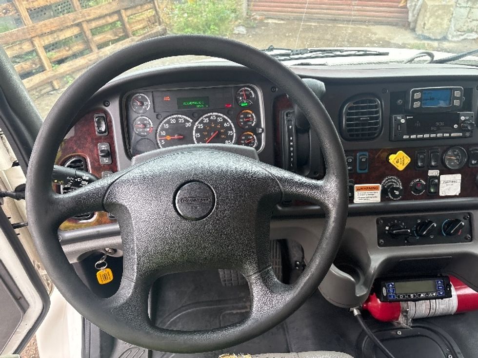 Refrigerated Truck-Light and Medium Duty Trucks-Freightliner-2022-M2-North Bergen-NJ-211,916\n\t\tmiles-$ 62,500 - Image 18